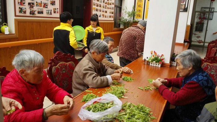 老人活动照 (4).jpg